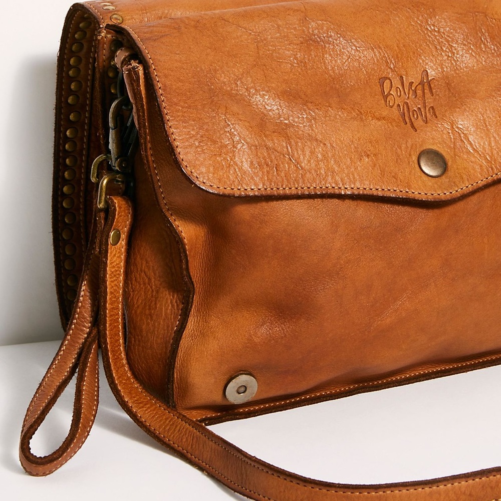 Brand new Bolsa Nova messenger bag!